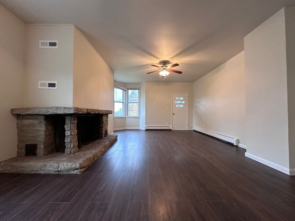 Foto principal - 2707 Forest Ave