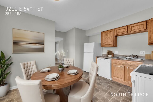 Foto del edificio - ? Freshly Renovated 2BR Gem in Raytown – M...