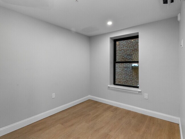Foto del edificio - 1576 Cambridge St