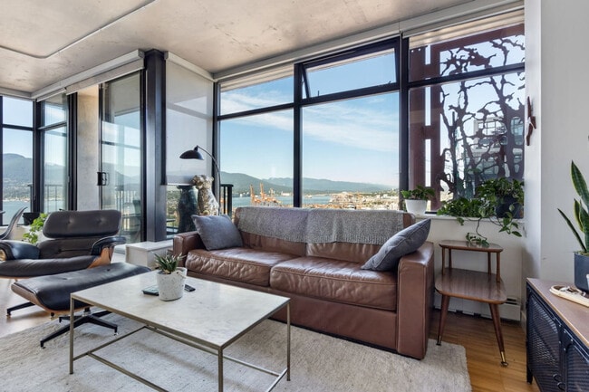 Building Photo - 128 W Cordova St