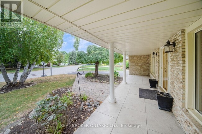 Building Photo - 75 Oak Lea Cir