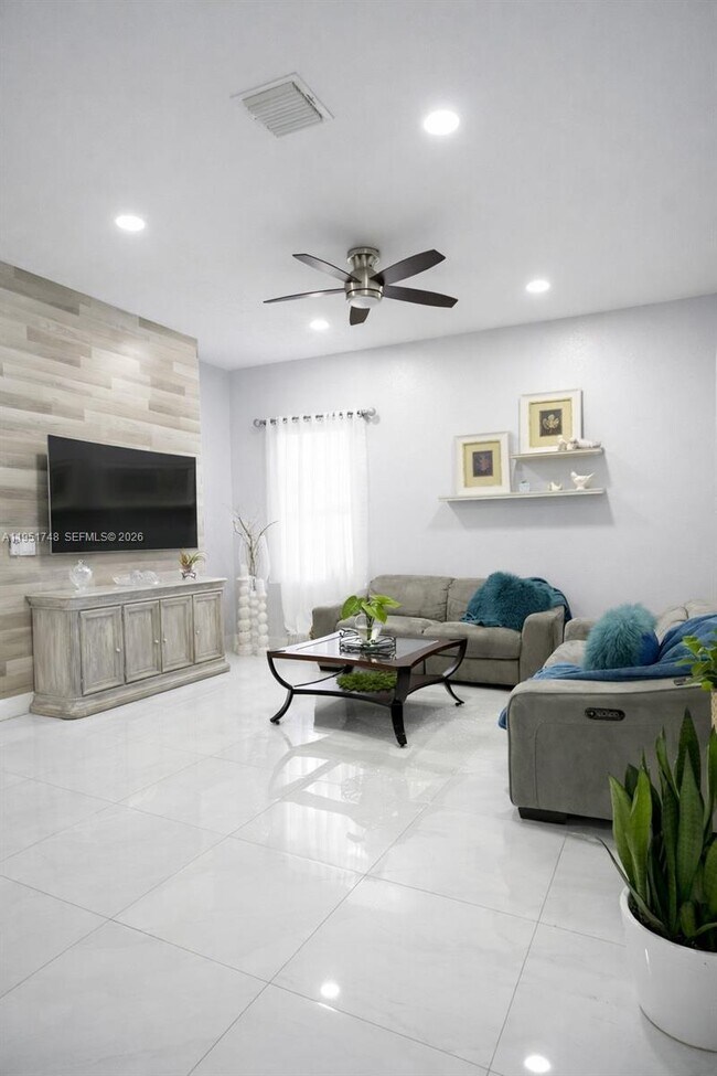 Foto del edificio - 12869 SW 50th Ct