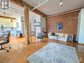 Building Photo - 121-121 Prescott Ave