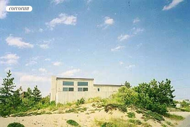 Foto del edificio - 48 Marine Blvd