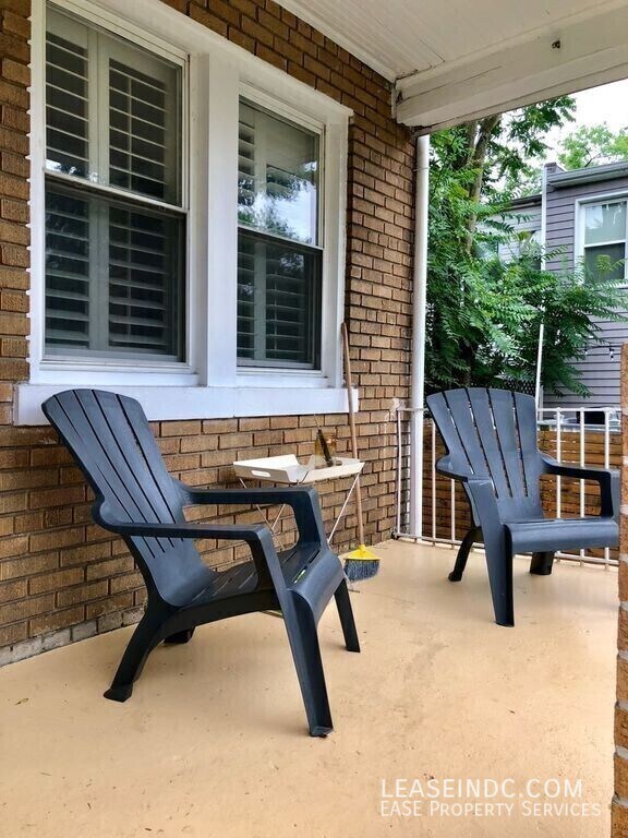 Foto del edificio - 2517 3rd St NE