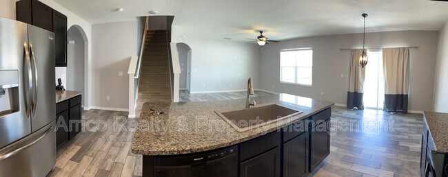 Building Photo - 12021 Myrtle Rock Dr