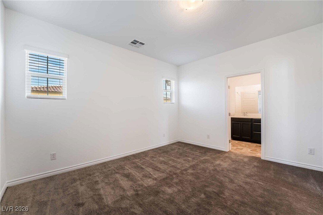 Foto del edificio - 25 Barbara Ln