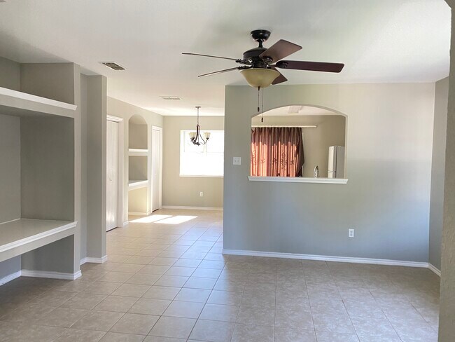 Foto del edificio - 2011 Yukon Ln