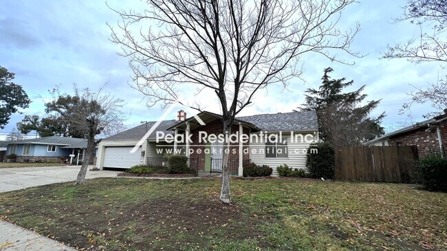 Foto del edificio - Very Nice 3bd/2ba House with Bonus Room!