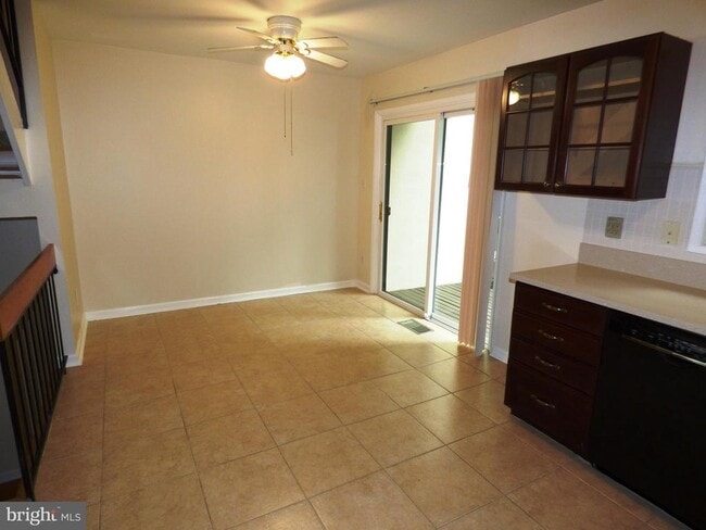 Building Photo - 2253 Coppersmith Square