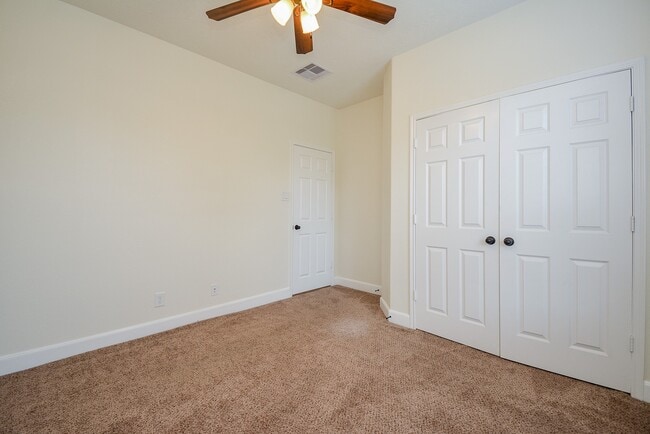 Building Photo - 4927 Lattimore Creek Dr