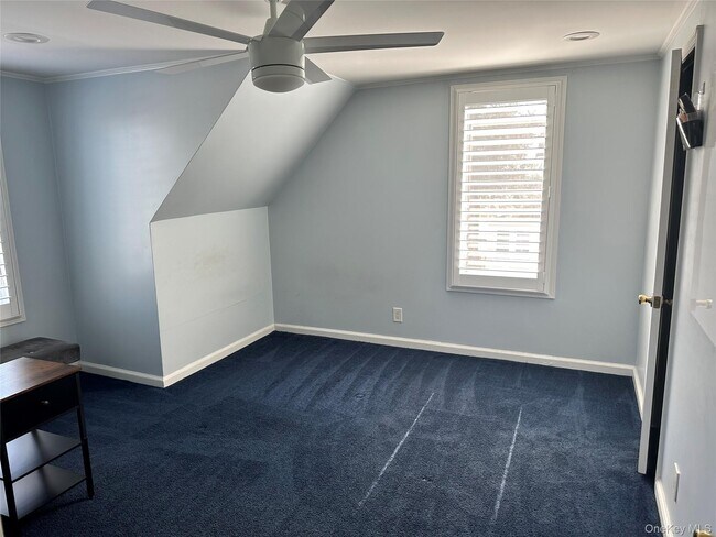 Foto del edificio - 12 Bunnell Pl