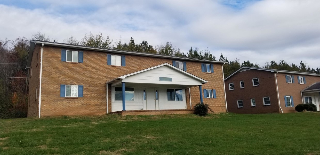 347 TN91 Unit 2, Elizabethton, TN 37643 Apartment for Rent in