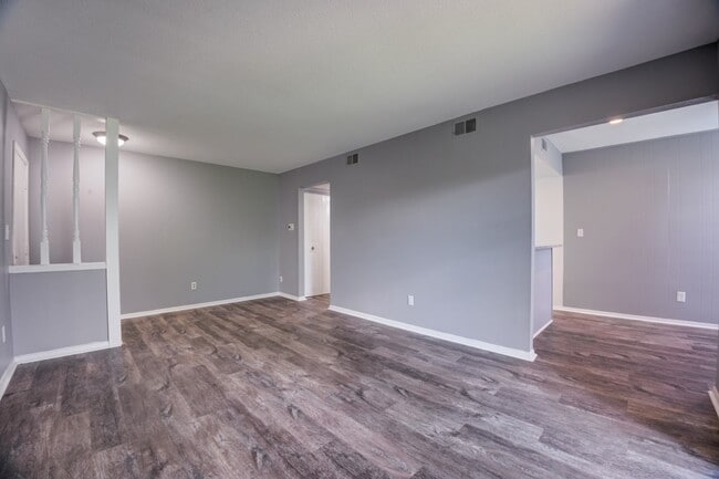 Building Photo - Astoria Park Apartment Homes