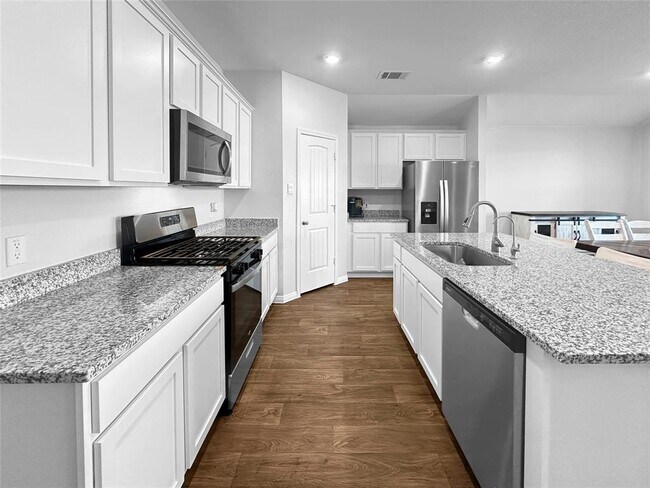 Building Photo - 730 Gladiola Lp