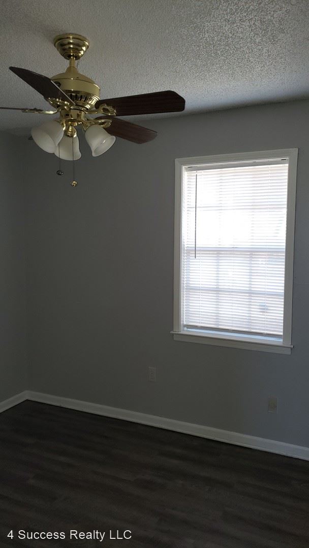 Foto del edificio - 3 br, 2 bath House - 3345 William Tell