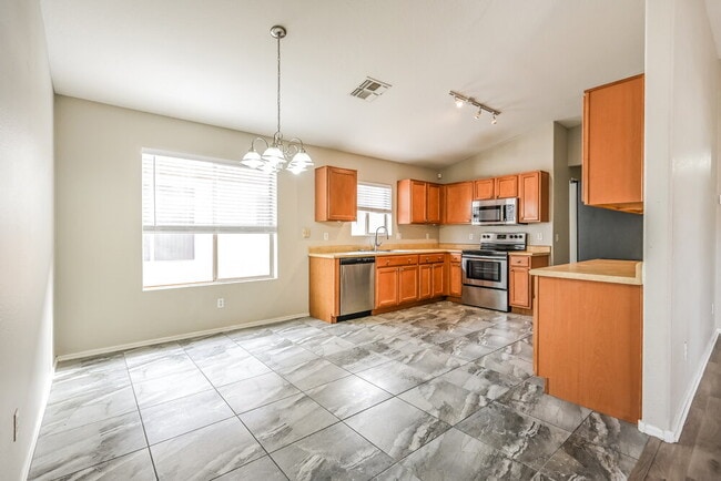 Building Photo - 11338 W Crestbrook Dr