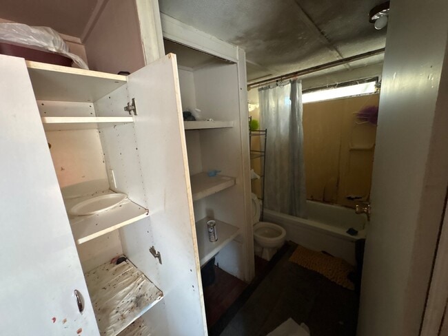 Building Photo - 920 Boardwalk Ln