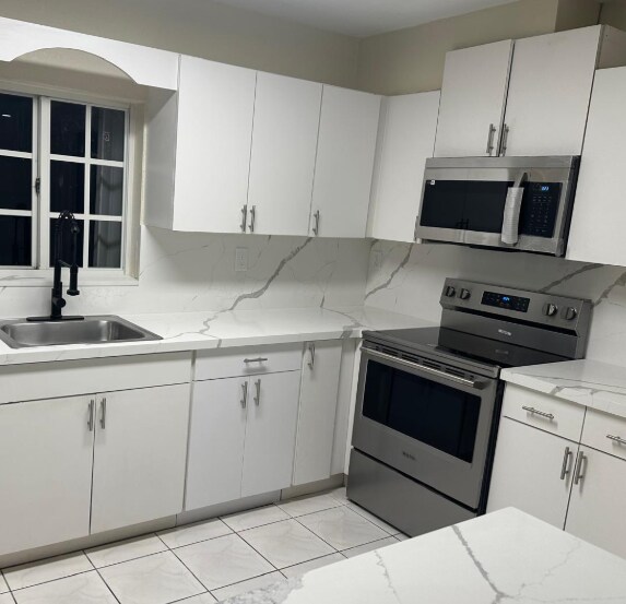 Photo - 7640 NW 182nd Terrace House