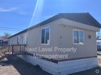 Building Photo - 111 S Cedar Dr