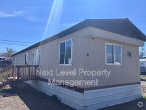 Building Photo - 111 S Cedar Dr