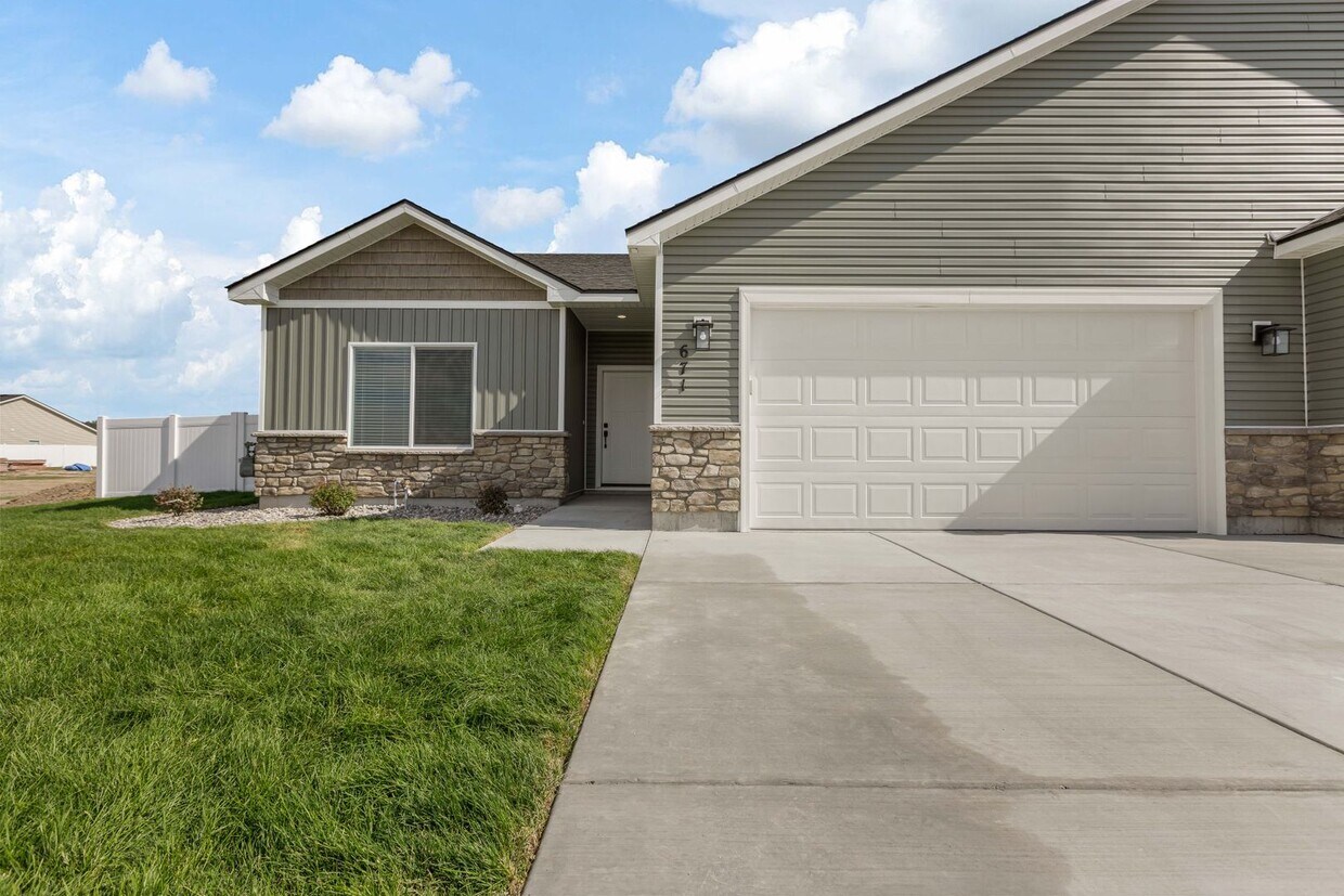 526 S Cutler Ave, Sugar City, ID 83448 House Rental in Sugar City, ID