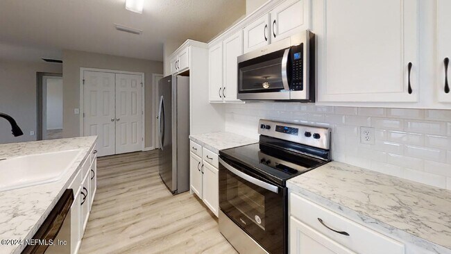 Foto del edificio - 14343 Bartram Creek Blvd