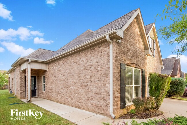 Foto del edificio - 157 Glen Cross Cir
