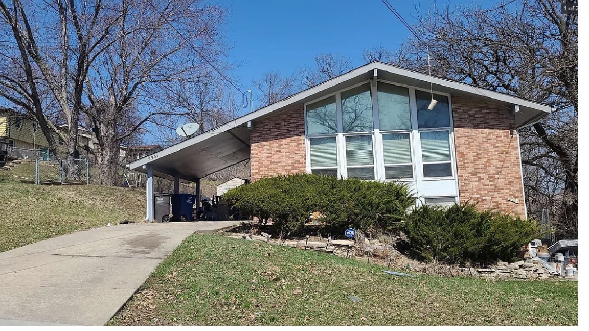 Primary Photo - 2531 Lynner Dr