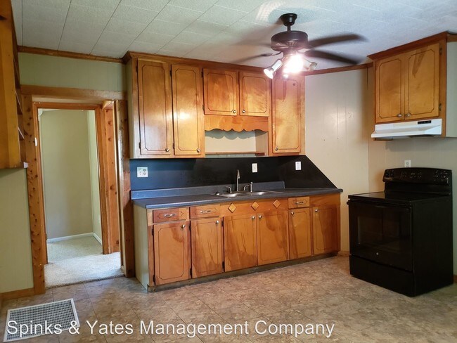 Building Photo - 3 br, 1.5 bath House - 1218 South 8th Street