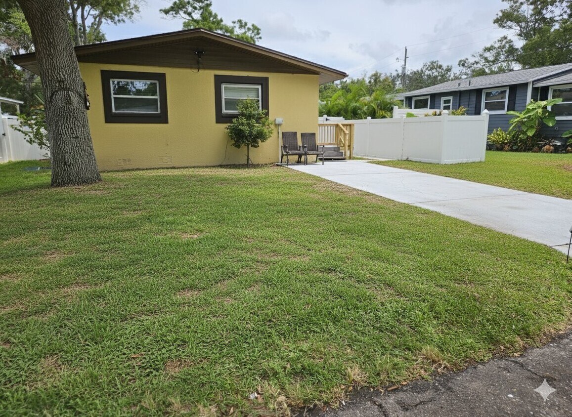 Photo - 1006 14th Ave NW (Largo, FL)