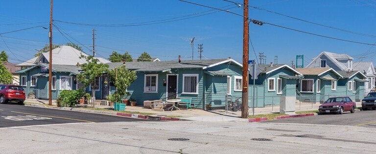 Primary Photo - 376 W Sepulveda St