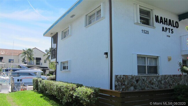 Foto del edificio - 1520 SE 15th St