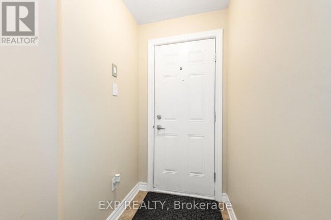 Building Photo - 104B Lindenshade Dr