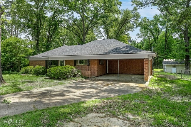 Building Photo - 6119 Bradford Dr