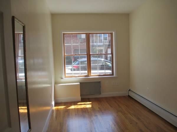 Primary Photo - 2842 38th St