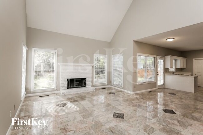 Building Photo - 5085 Puritan Drive