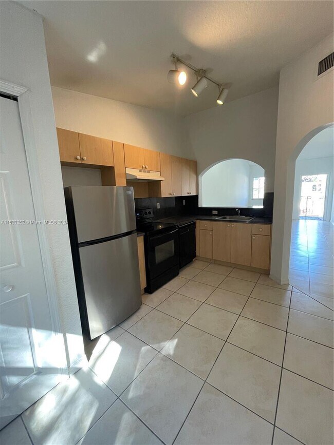 Foto del edificio - 1260 SE 31st Ct