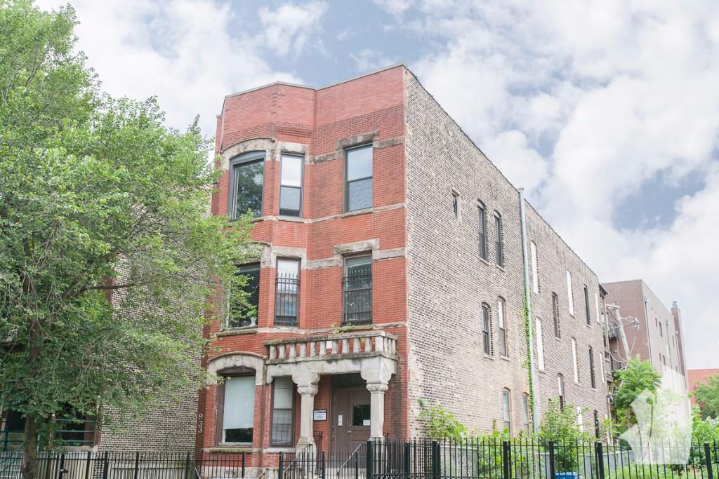 Primary Photo - 933 W Fletcher St