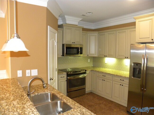 Building Photo - 33 Atherton Cir SW