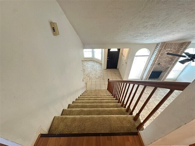 Foto del edificio - 3306 Kempwood Dr