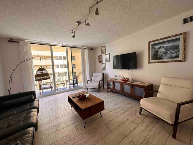 Foto del edificio - 3140 S Ocean Dr