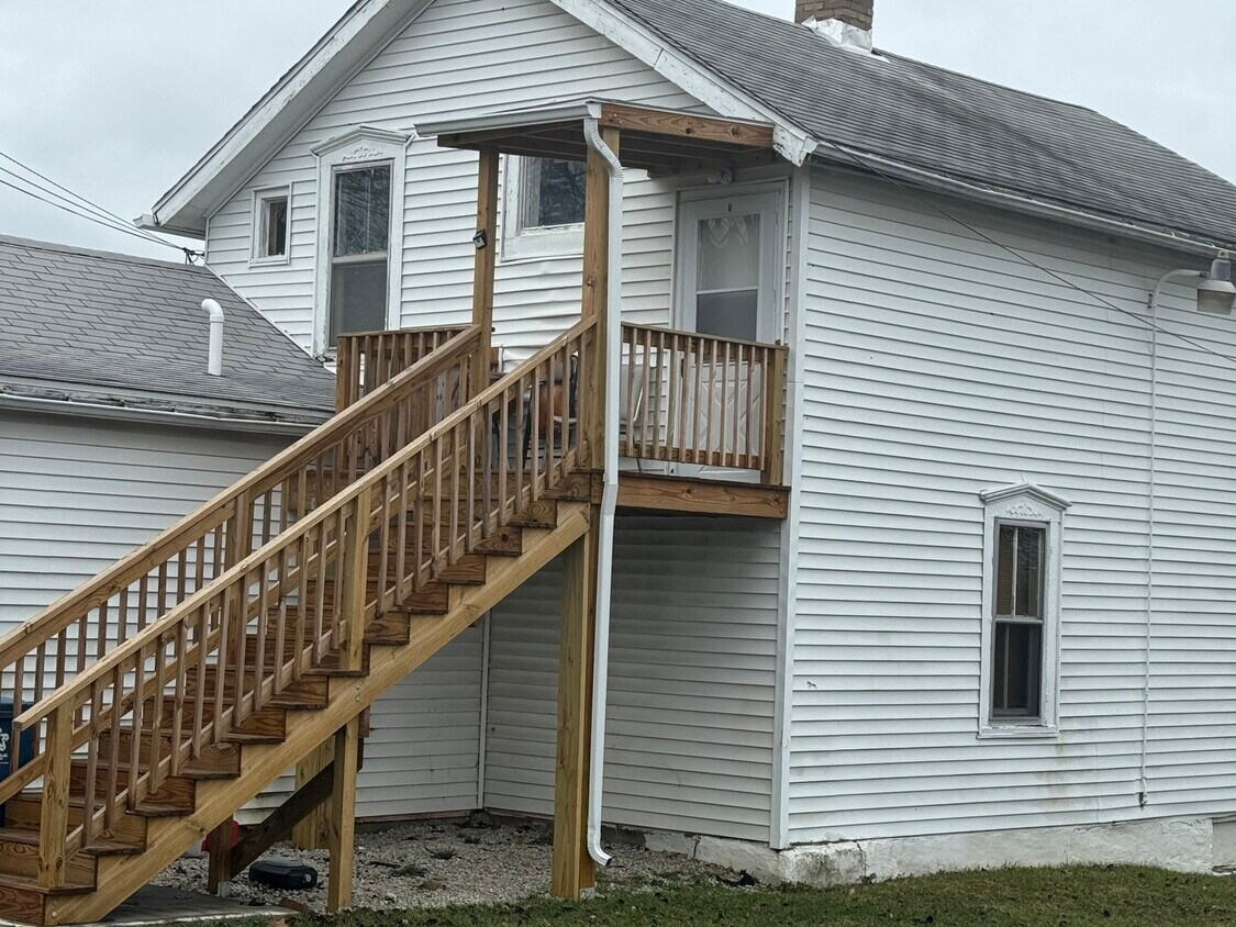 Primary Photo - 171 N Ohio St