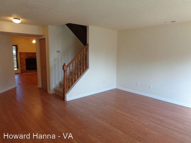 Building Photo - 3 br, 2.5 bath House - 5504 Landings Crest