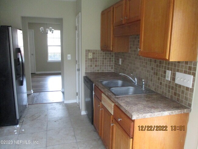 Building Photo - 6613 Cedro Ct