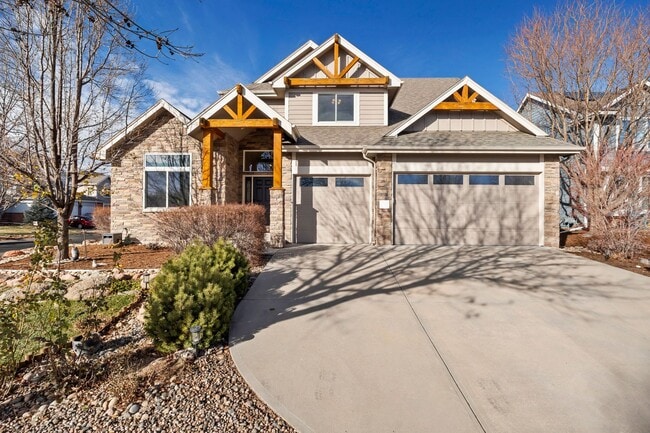 Building Photo - Luxury 5 Bedroom, 4 Bathroom in Fossil Lake