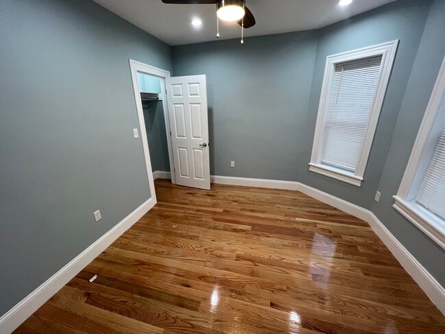 Building Photo - 15 Harold St