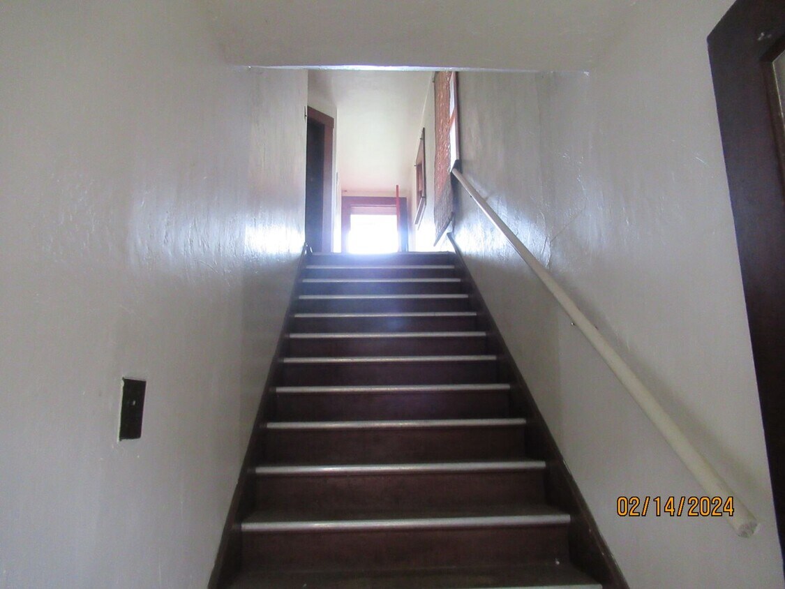 21252127 St Unit 2127 B, Napa, CA 94559 Room for Rent in Napa, CA