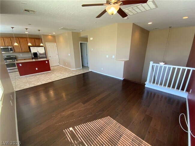 Foto del edificio - 10351 Poplar Park Ave