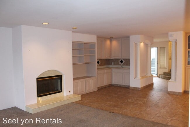 Building Photo - 2 br, 2.5 bath House - 727 Piney Way